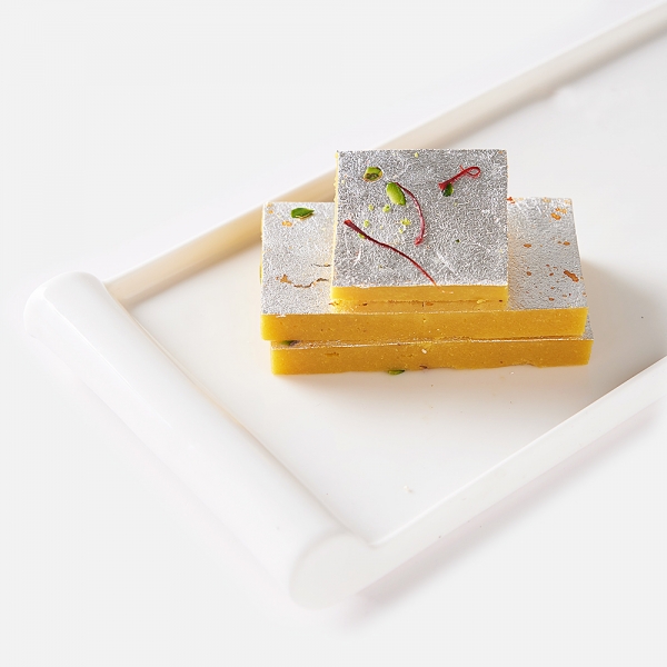 Kaju Kesar Katli